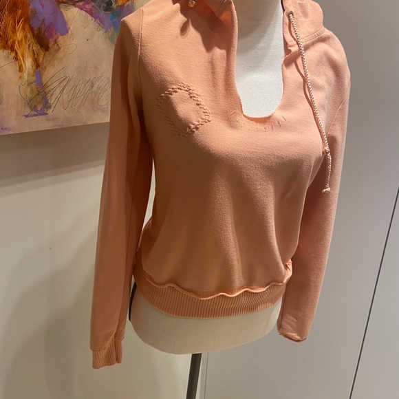 Hannah Jones Orange Sweatshirt - Picture 2 of 7